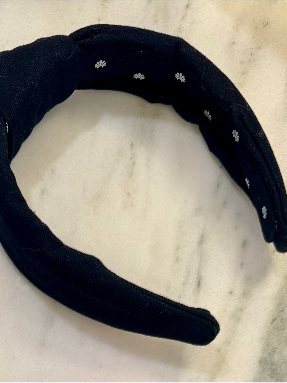 Lele Sadoughi Black Knot Headband – Classic Padded Style